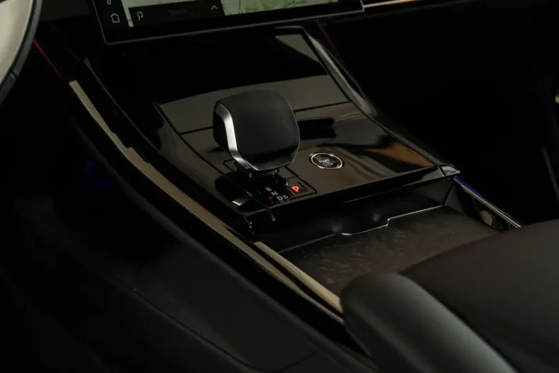 Land Rover Range Rover Sport din 2024 cu 2.062 km - oferta LAN116573 - foto 28