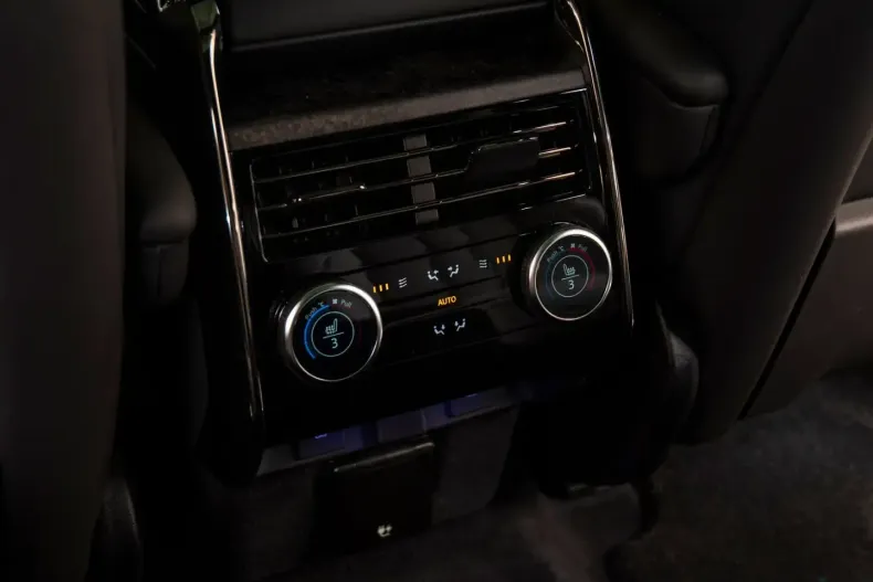 Land Rover Range Rover Sport din 2024 cu 2.062 km - oferta LAN116573 - foto 30