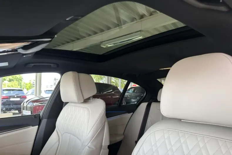 BMW 545 din 2022 cu 19.999 km - oferta BMW116587 - foto 12