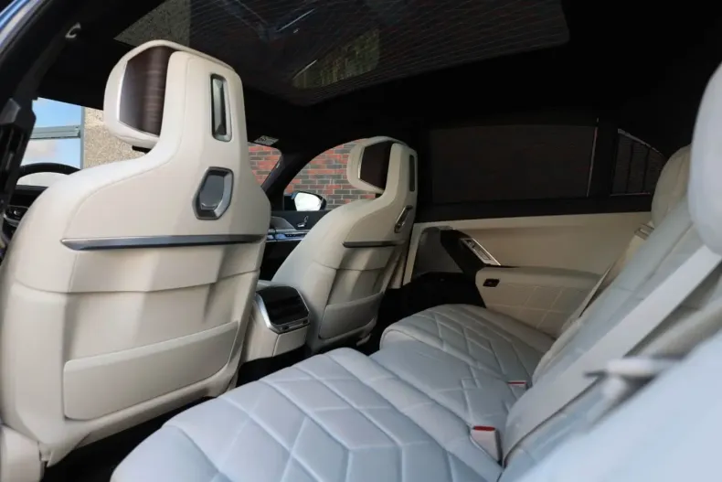 BMW M760 din 2023 cu 33.057 km - oferta BMW116590 - foto 16