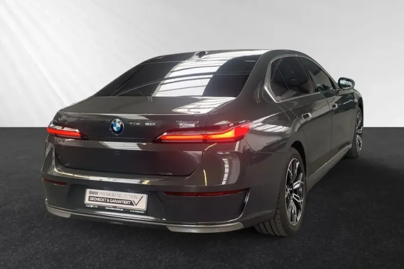 BMW 750 din 2024 cu 37.670 km - oferta BMW116616 - foto 5