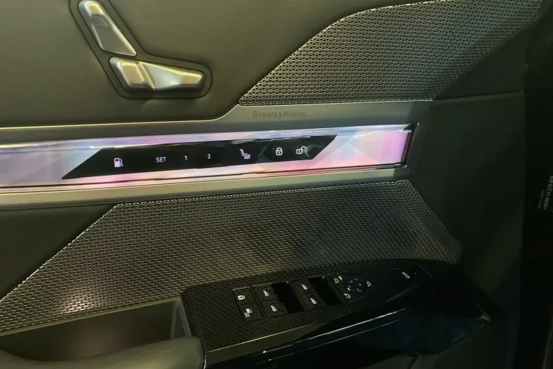 BMW 750 din 2024 cu 20.590 km - oferta BMW116619 - foto 18