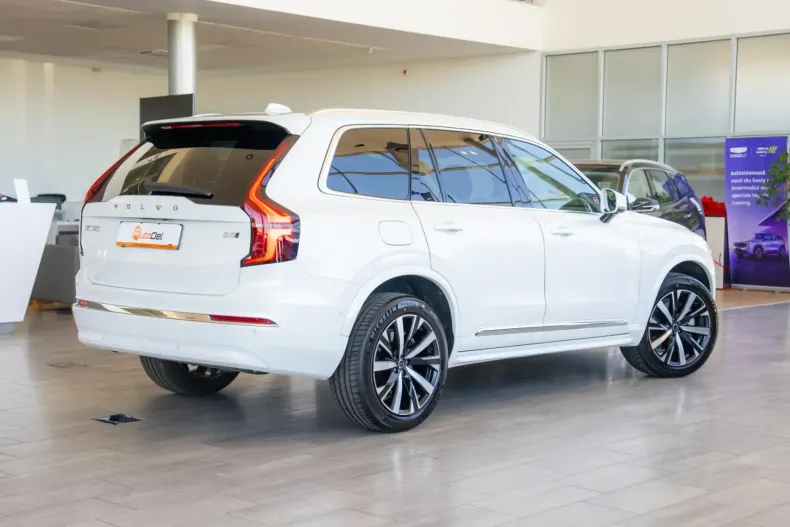 Volvo XC40 din 2025 cu 50 km - oferta VOL116629 - foto 9