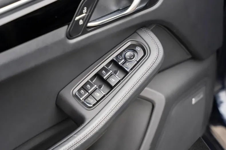 Porsche Macan din 2021 cu 100.000 km - oferta POR116631 - foto 22