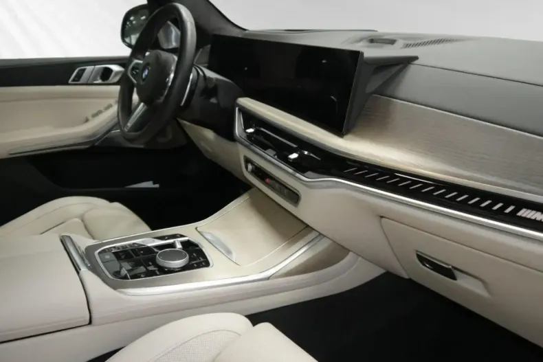 BMW X7 M60 din 2024 cu 25.284 km - oferta BMW116633 - foto 3