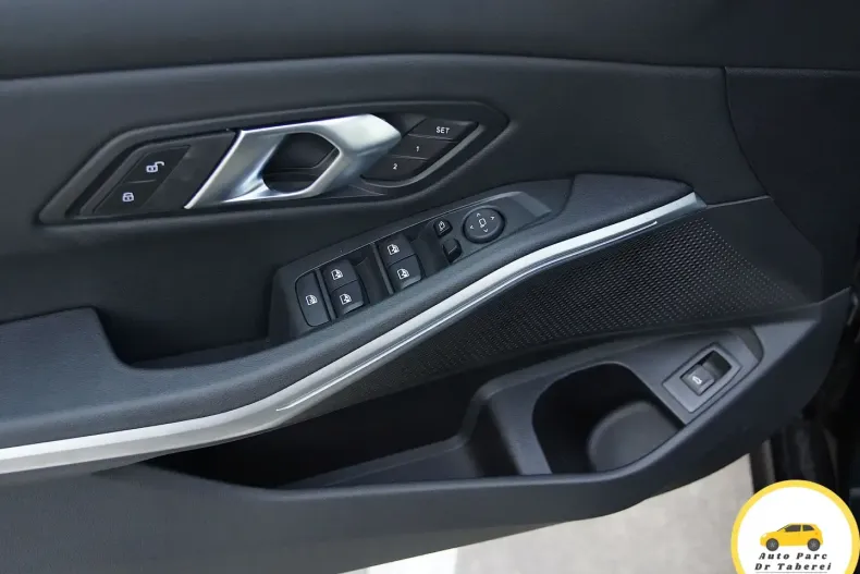 BMW 330 din 2024 cu 8.600 km - oferta BMW116642 - foto 34