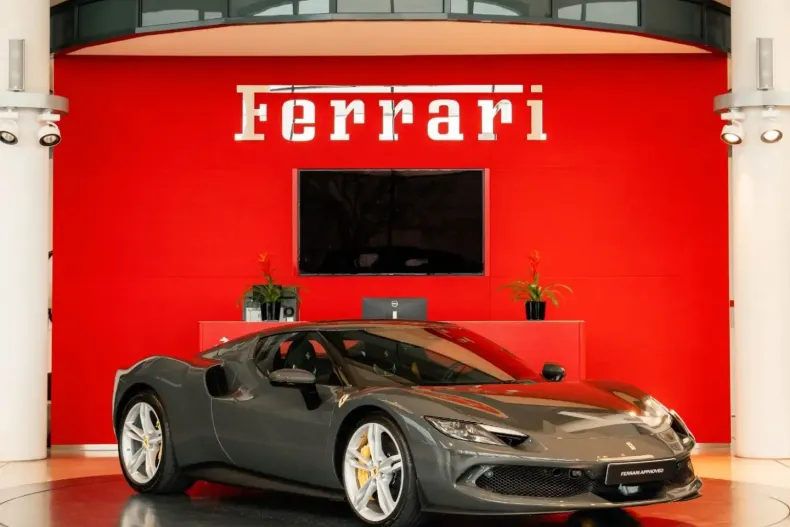 Ferrari 296 GTB din 2024 cu 1.200 km - oferta FER116643 - foto 7