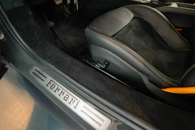 Ferrari 296 GTB din 2024 cu 1.200 km - oferta FER116643 - foto 11