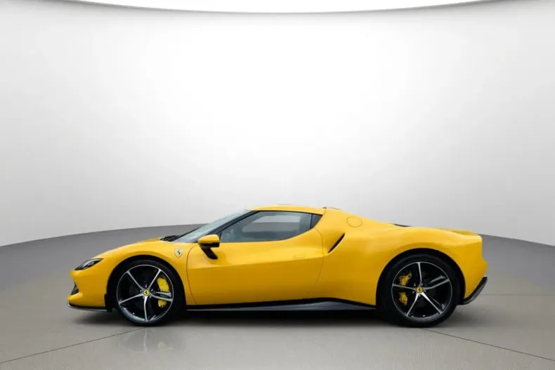 Ferrari 296 GTB din 2023 cu 2.150 km - oferta FER116649 - foto 2