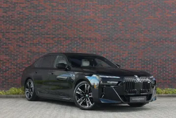 BMW M760 din 2023 - oferta BMW116650