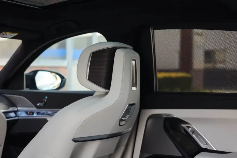 BMW M760 din 2023 cu 33.057 km - oferta BMW116650 - foto 4