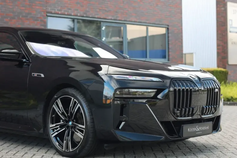 BMW M760 din 2023 cu 33.057 km - oferta BMW116650 - foto 5