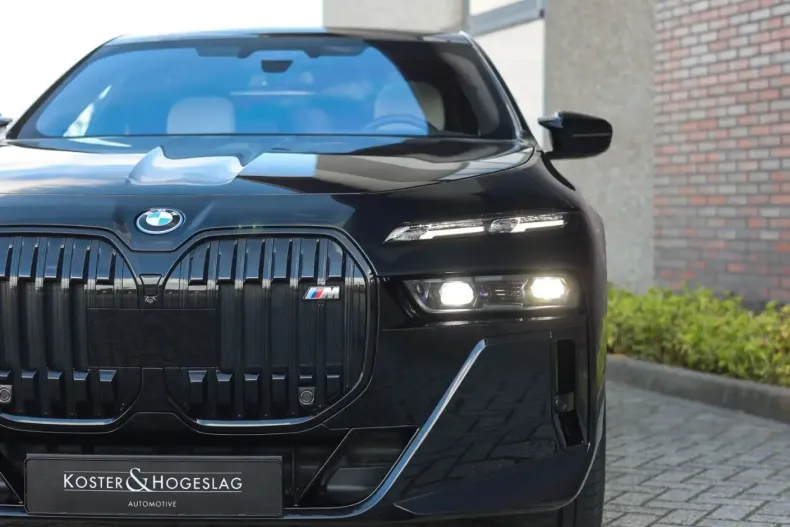 BMW M760 din 2023 cu 33.057 km - oferta BMW116650 - foto 8