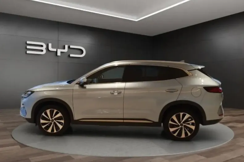 BYD SEAL U din 2025 cu 5.000 km - oferta BYD116673 - foto 3