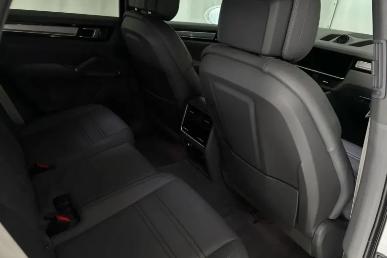 Porsche Cayenne din 2022 cu 39.000 km - oferta POR116674 - foto 25