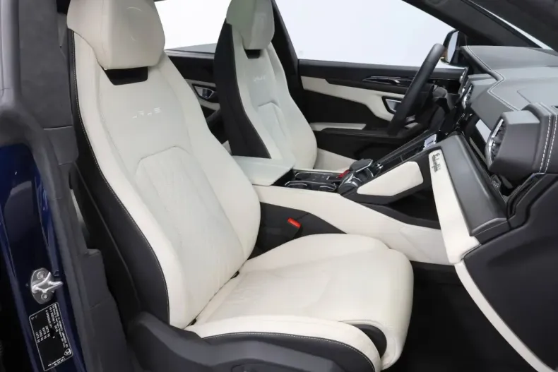 Lamborghini Urus din 2023 cu 5.650 km - oferta LAM116683 - foto 20