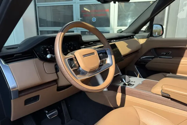 Land Rover Range Rover din 2023 cu 35.112 km - oferta LAN116684 - foto 8