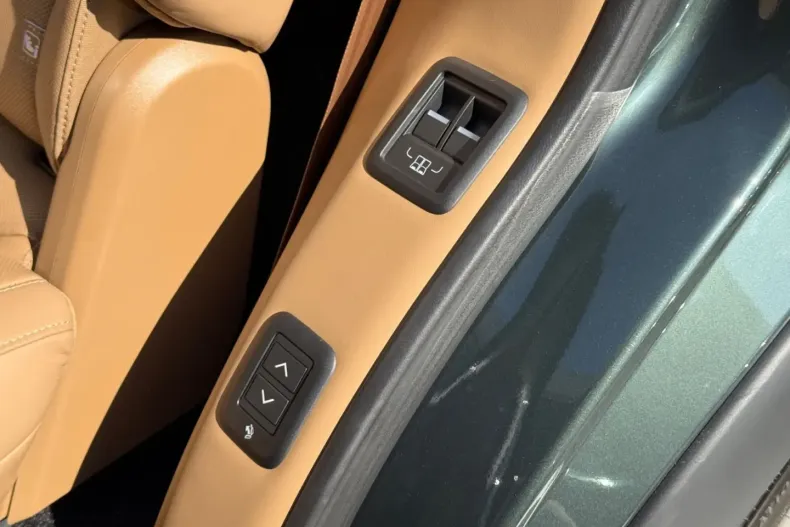 Land Rover Range Rover din 2023 cu 35.112 km - oferta LAN116684 - foto 12