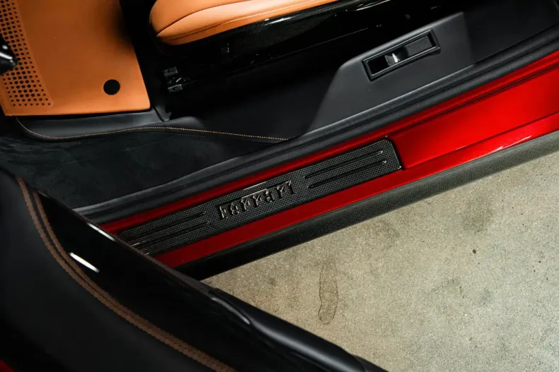 Ferrari SF90 din 2024 cu 1.150 km - oferta FER116687 - foto 24