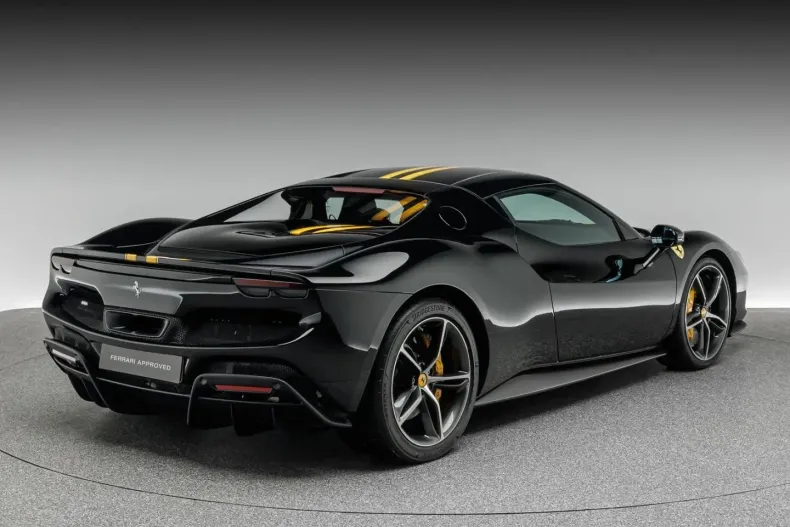 Ferrari 296 GTB din 2023 cu 6.600 km - oferta FER116688 - foto 7