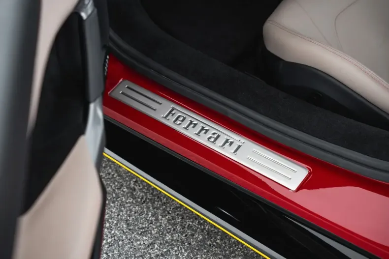 Ferrari 296 GTB din 2024 cu 8.000 km - oferta FER116689 - foto 20