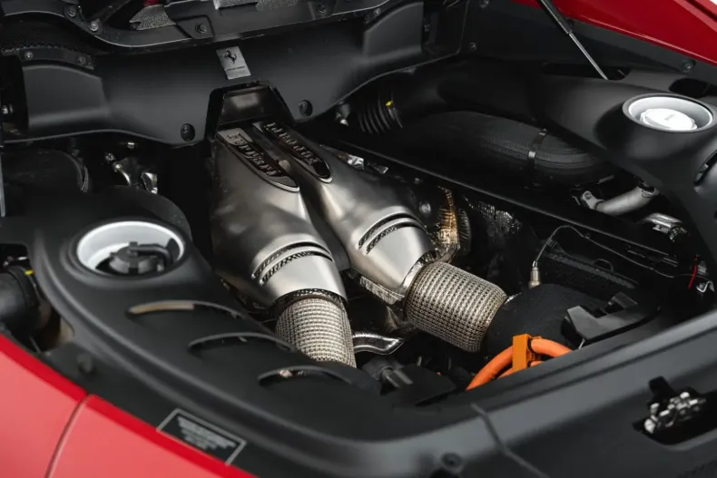 Ferrari 296 GTB din 2024 cu 8.000 km - oferta FER116689 - foto 27