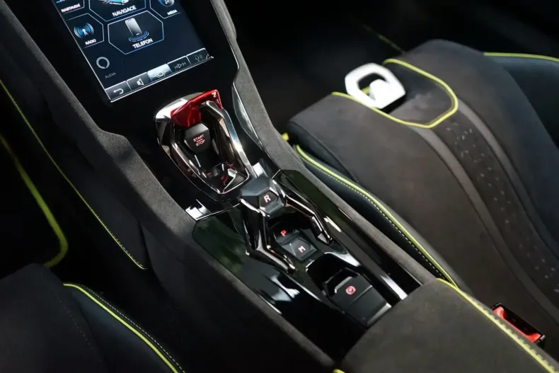 Lamborghini Huracán din 2024 cu 1.888 km - oferta LAM116690 - foto 22