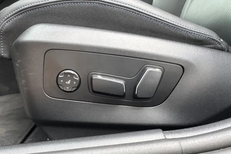 BMW 520 din 2023 cu 30.600 km - oferta BMW116693 - foto 18