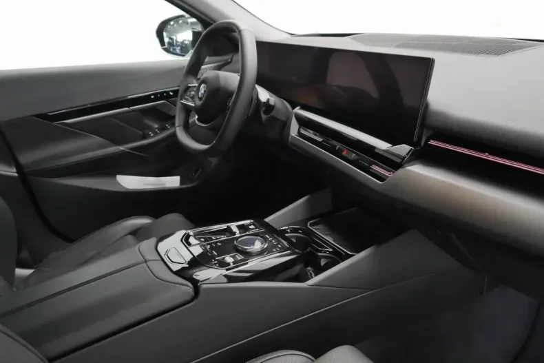 BMW 520 din 2025 cu 49.300 km - oferta BMW116694 - foto 2