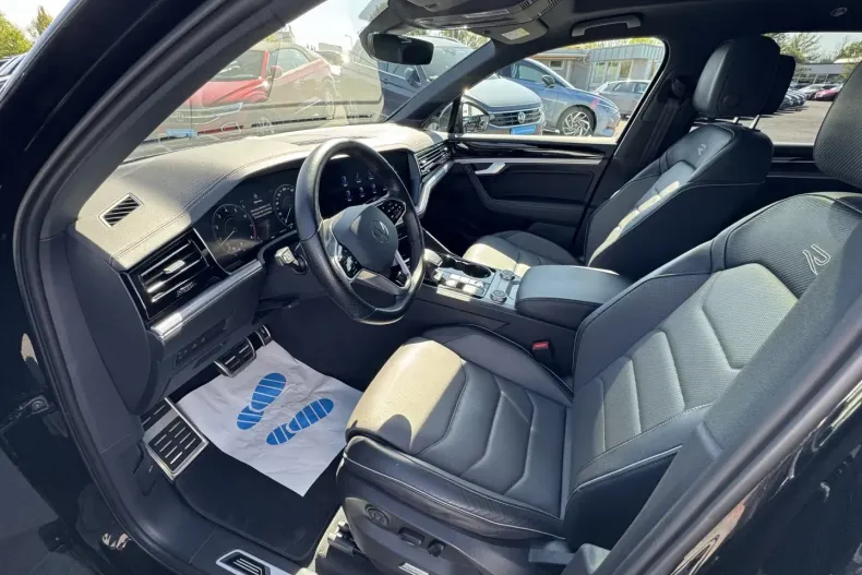 Volkswagen Touareg din 2022 cu 42.000 km - oferta VOL116697 - foto 5