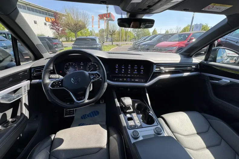 Volkswagen Touareg din 2022 cu 42.000 km - oferta VOL116697 - foto 7