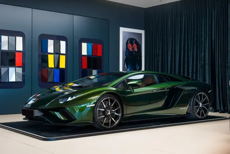 Lamborghini Aventador din 2020 cu 13.600 km - oferta LAM116709 - foto 2