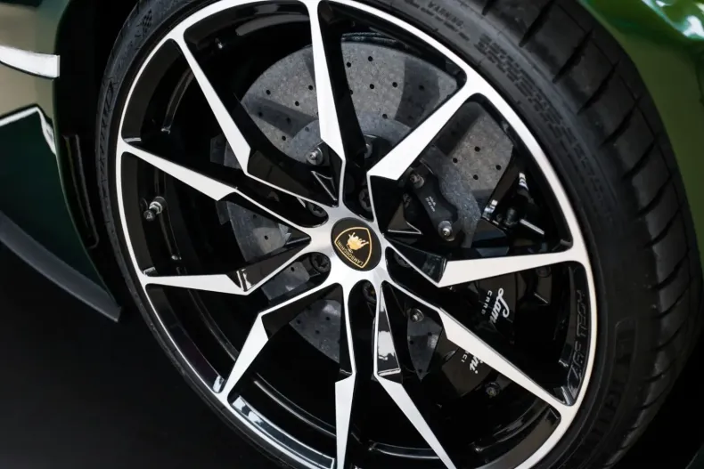 Lamborghini Aventador din 2020 cu 13.600 km - oferta LAM116709 - foto 13