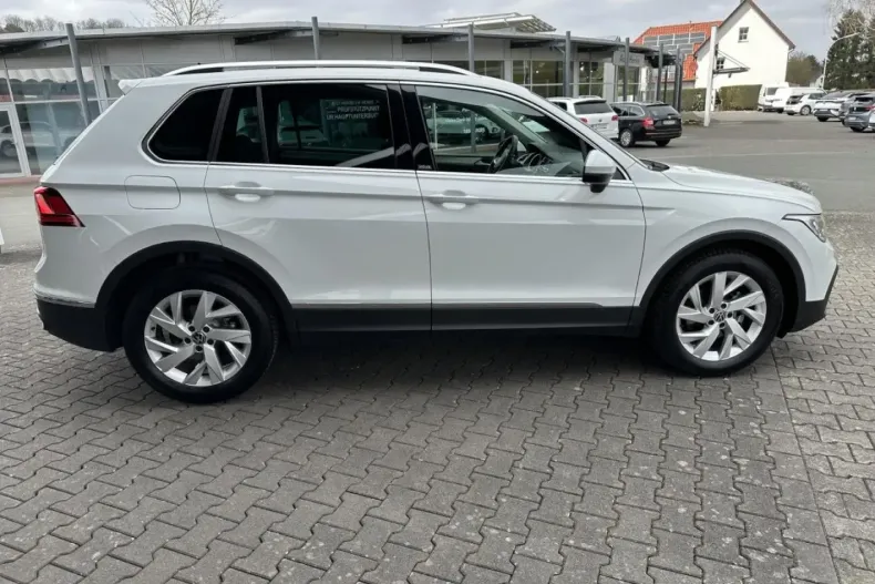 Volkswagen Tiguan din 2024 cu 21.400 km - oferta VOL116715 - foto 4