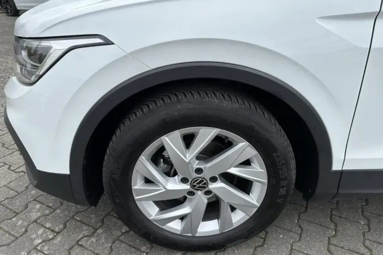 Volkswagen Tiguan din 2024 cu 21.400 km - oferta VOL116715 - foto 9