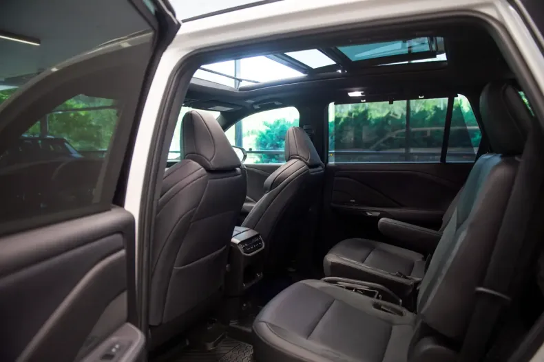 Lexus TX500 H din 2024 cu 8.500 km - oferta LEX116717 - foto 31