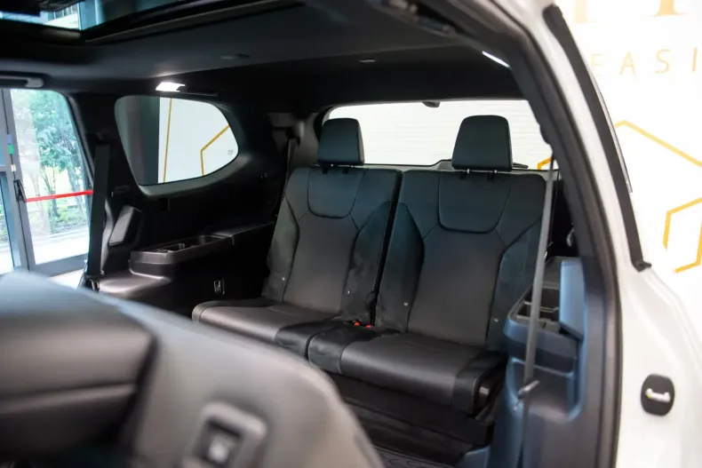 Lexus TX500 H din 2024 cu 8.500 km - oferta LEX116717 - foto 36