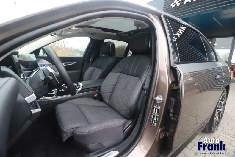 BMW 740 din 2023 cu 13.578 km - oferta BMW116718 - foto 5