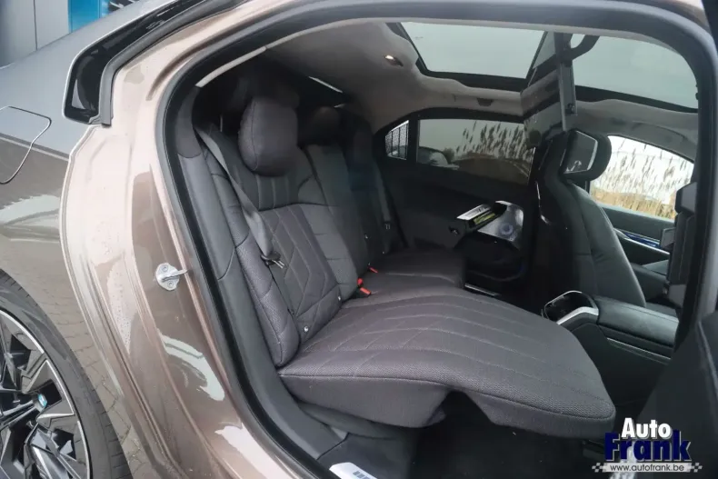 BMW 740 din 2023 cu 13.578 km - oferta BMW116718 - foto 8