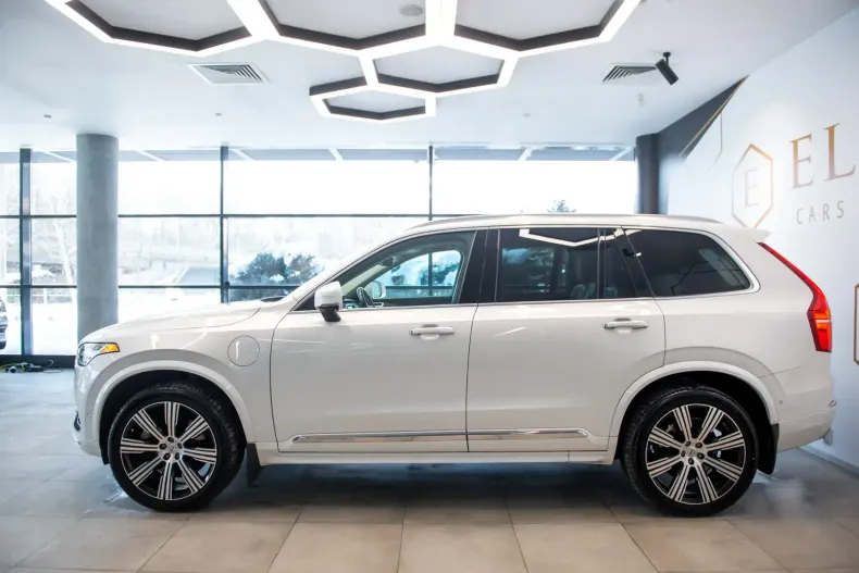 Volvo XC90 din 2021 cu 34.994 km - oferta VOL116722 - foto 4