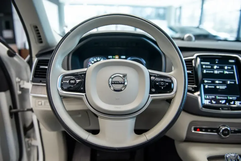 Volvo XC90 din 2021 cu 34.994 km - oferta VOL116722 - foto 15