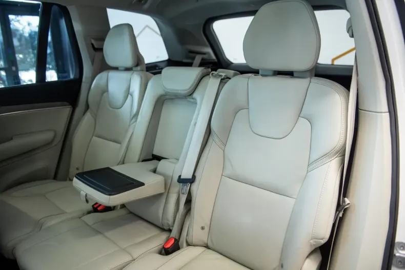 Volvo XC90 din 2021 cu 34.994 km - oferta VOL116722 - foto 28