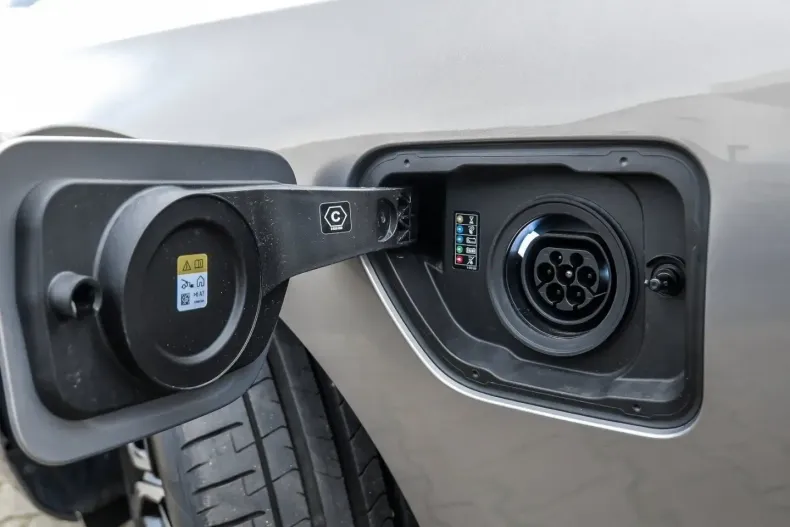 BMW 750 din 2023 cu 28.800 km - oferta BMW116734 - foto 5