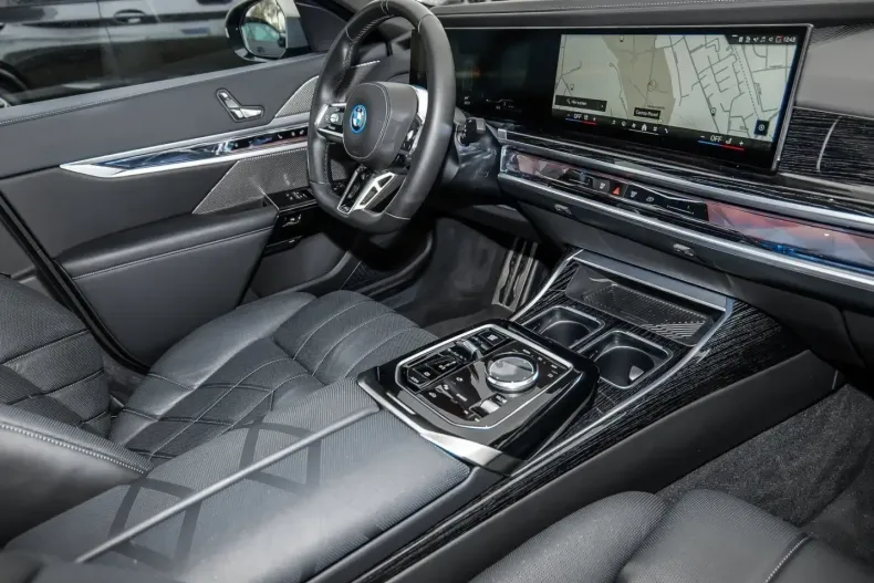 BMW 750 din 2023 cu 28.800 km - oferta BMW116734 - foto 8