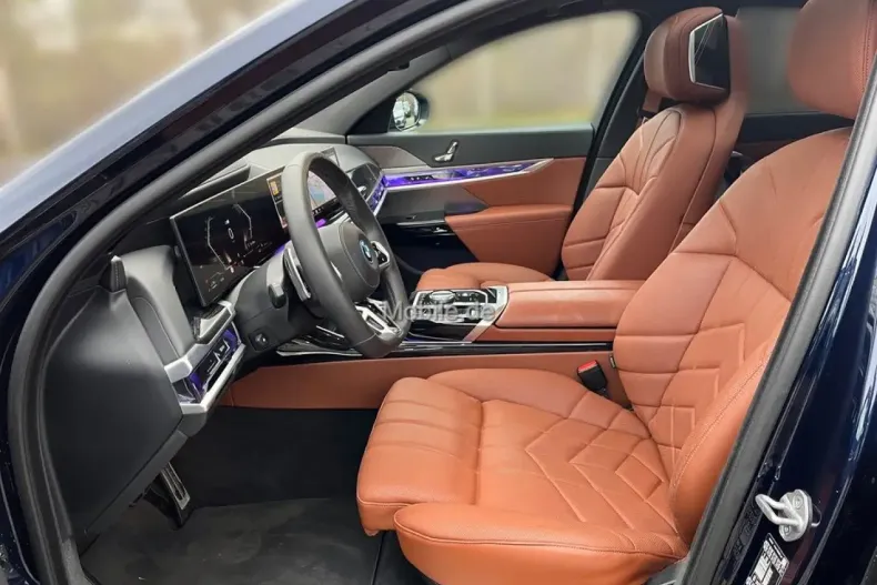 BMW 750 din 2023 cu 47.762 km - oferta BMW116735 - foto 12