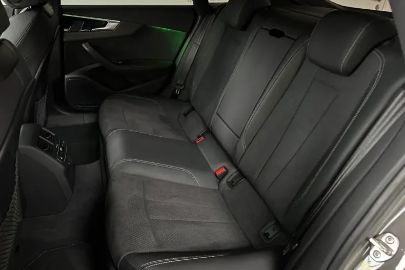 Audi A5 din 2023 cu 25.055 km - oferta AUD116737 - foto 8