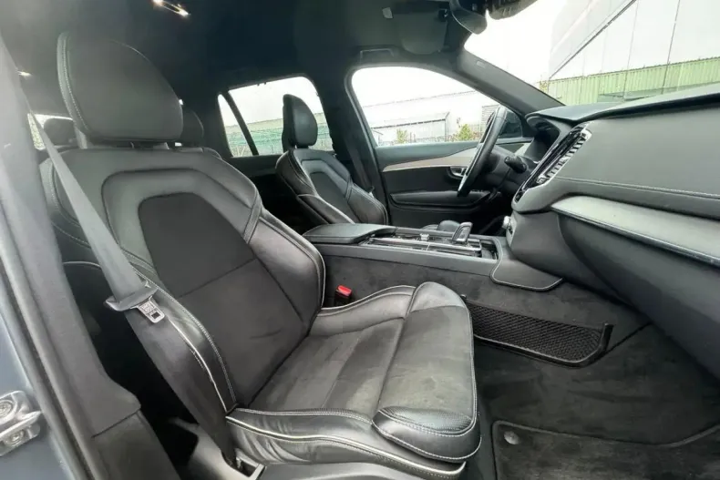 Volvo XC90 din 2020 cu 65.551 km - oferta VOL116738 - foto 17