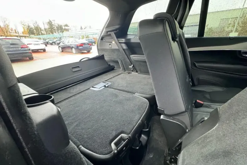 Volvo XC90 din 2020 cu 65.551 km - oferta VOL116738 - foto 22