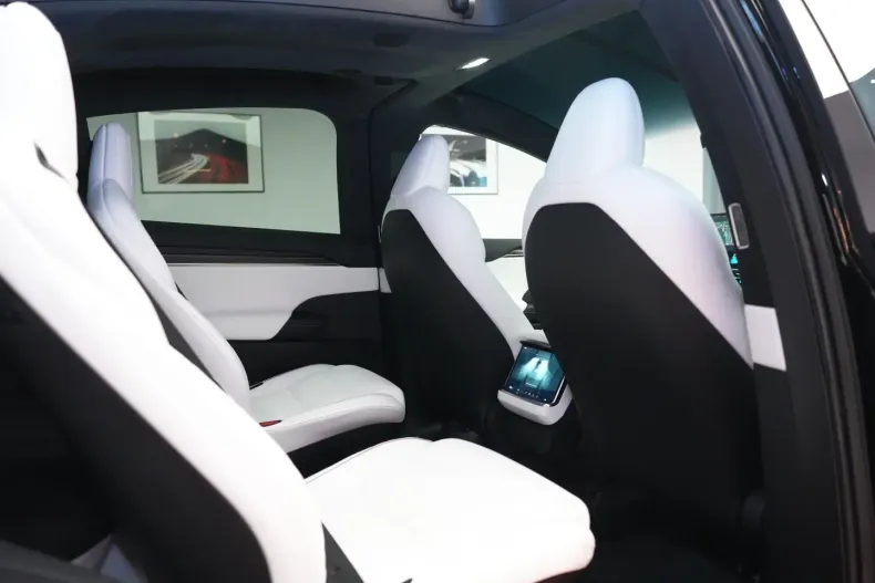 Tesla Model X din 2023 cu 43.500 km - oferta TES116742 - foto 13