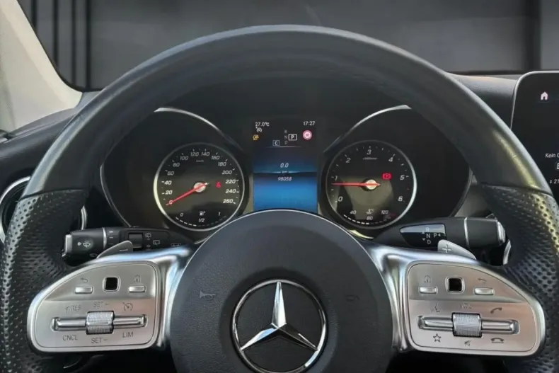 Mercedes-Benz GLC 220 din 2022 cu 98.040 km - oferta MER116756 - foto 7